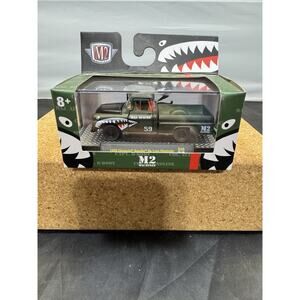 M2 Machines 1/64 Shark Mouth 1959 Chevy Apache Fleetside S46 22-39 Maj. Apache